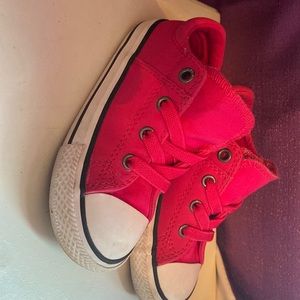 Toddler girls converse